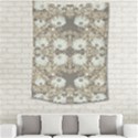 Vintage Daisy Floral Pattern Medium Tapestry View2