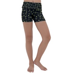 St Patricks Day Pattern Kids  Lightweight Velour Yoga Shorts by Valentinaart