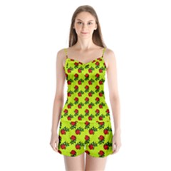 Red Roses Lime Green Satin Pajamas Set by snowwhitegirl