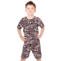 Realflowers Kids  Tee And Shorts Set by Sparkle