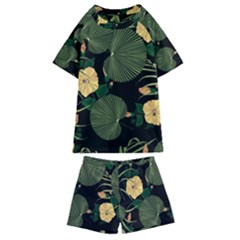 Tropical Vintage Yellow Hibiscus Floral Green Leaves Seamless Pattern Black Background  Kids  Swim Tee And Shorts Set by Sobalvarro