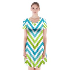Green Chevron Short Sleeve V-neck Flare Dress by GardenOfOphir