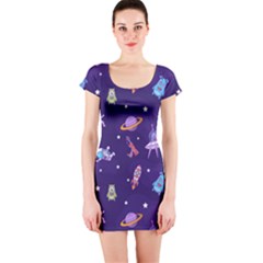 Space-seamless-pattern Short Sleeve Bodycon Dress by Salman4z