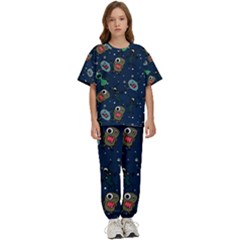 Monster-alien-pattern-seamless-background Kids  Tee And Pants Sports Set by Salman4z
