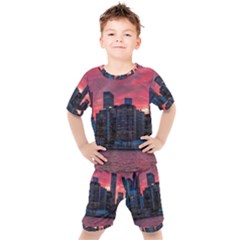 Skyline Sunset United States Reflection Usa,new York Manhattan Kids  Tee And Shorts Set by Bakwanart