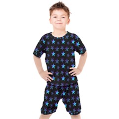Background Stars Seamless Wallpaper Kids  T-shirt And Shorts Set by Ravend