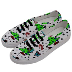 It`s Cold Outside  Men s Classic Low Top Sneakers by ConteMonfrey