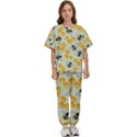 Bees Pattern Honey Bee Bug Honeycomb Honey Beehive Kids  T-Shirt and Pants Sports Set View1