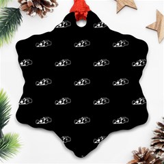 Formula One Black And White Graphic Pattern Snowflake Ornament (two Sides) by dflcprintsclothing